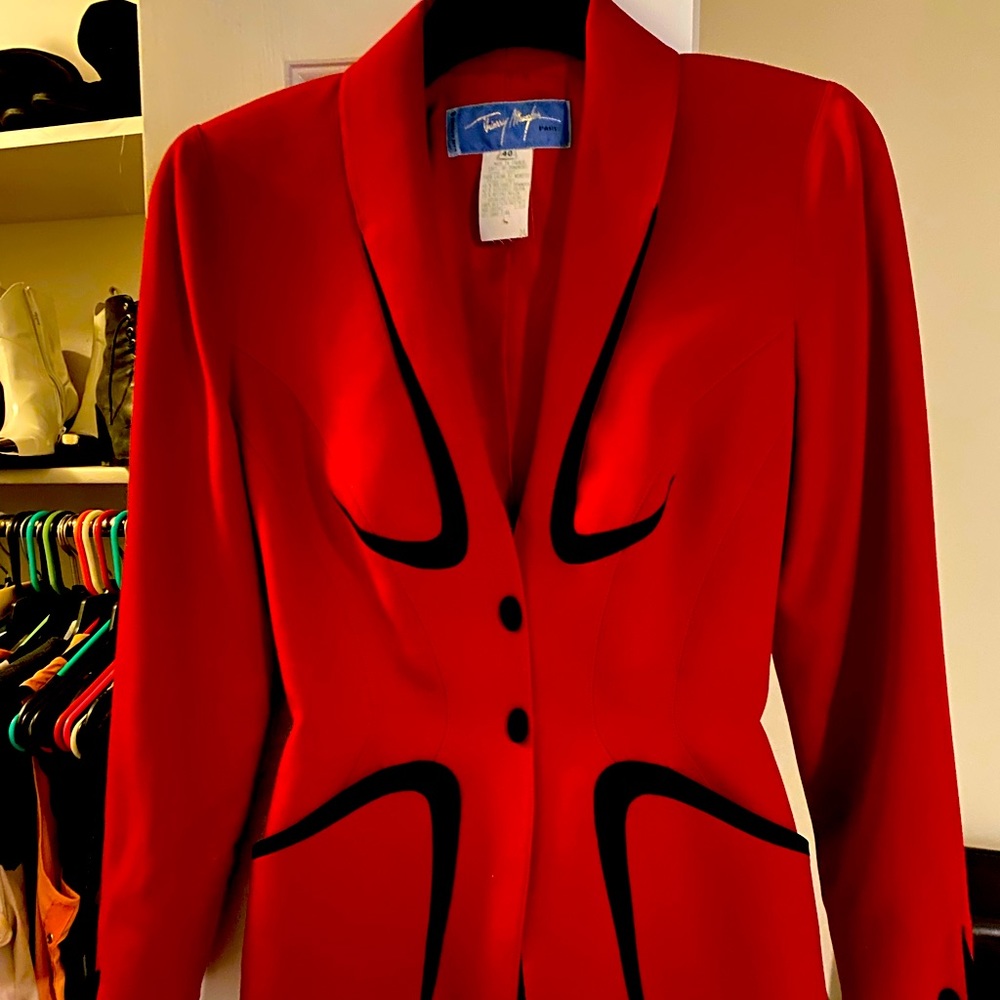 Beautiful Thierry Mugler Red jacket Size 40